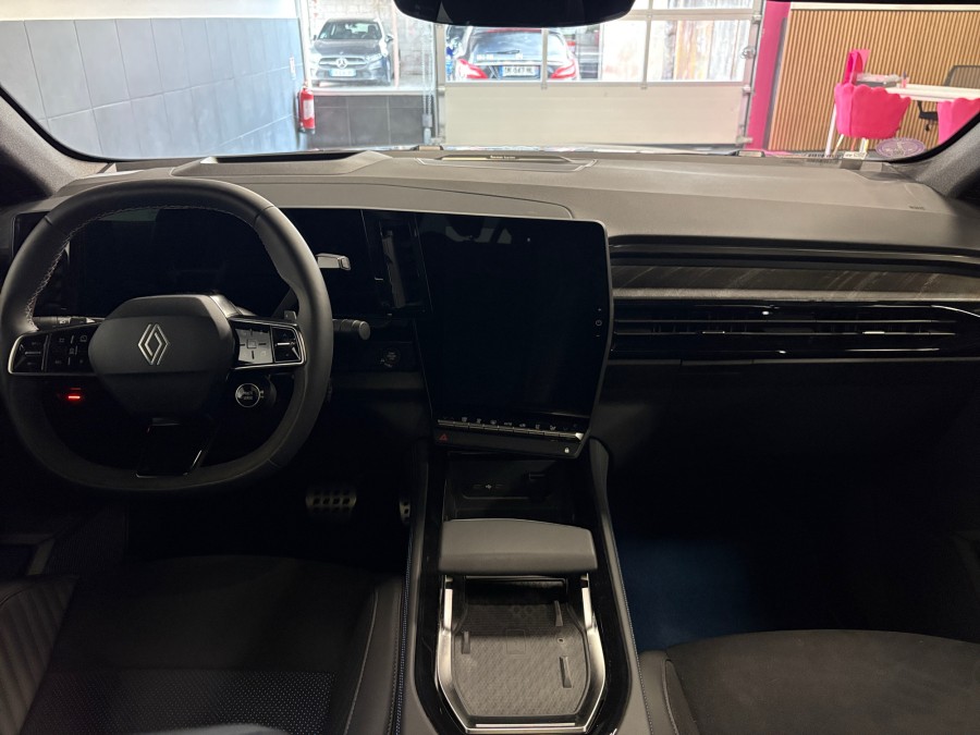 RENAULT d'occasion RAFALE 1.2 E-TECH 200 ESPRIT ALPINE de 2025 Chalon