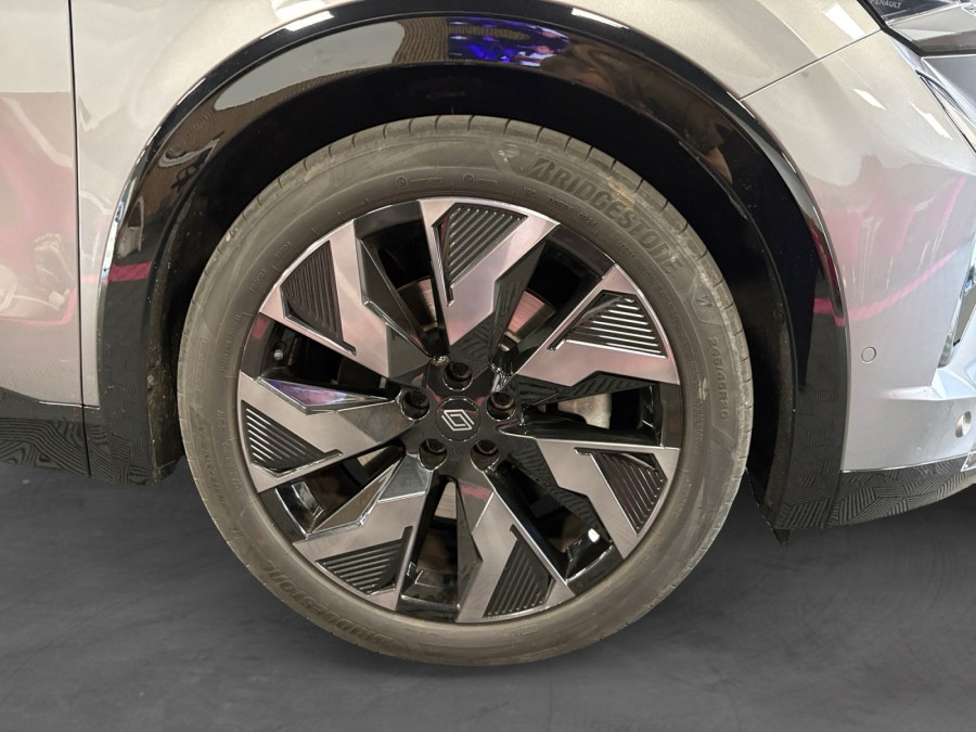 RENAULT d'occasion RAFALE 1.2 E-TECH 200 ESPRIT ALPINE de 2025 Chalon
