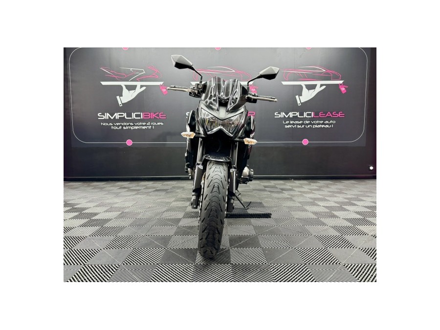 KAWASAKI d'occasion Z800 Z800 de 2013 Reims Tinqueux (51)﻿