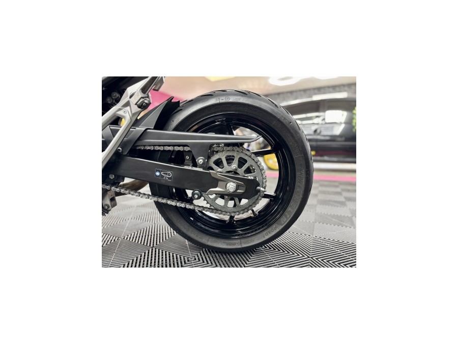 KAWASAKI d'occasion Z800 Z800 de 2013 Reims Tinqueux (51)﻿