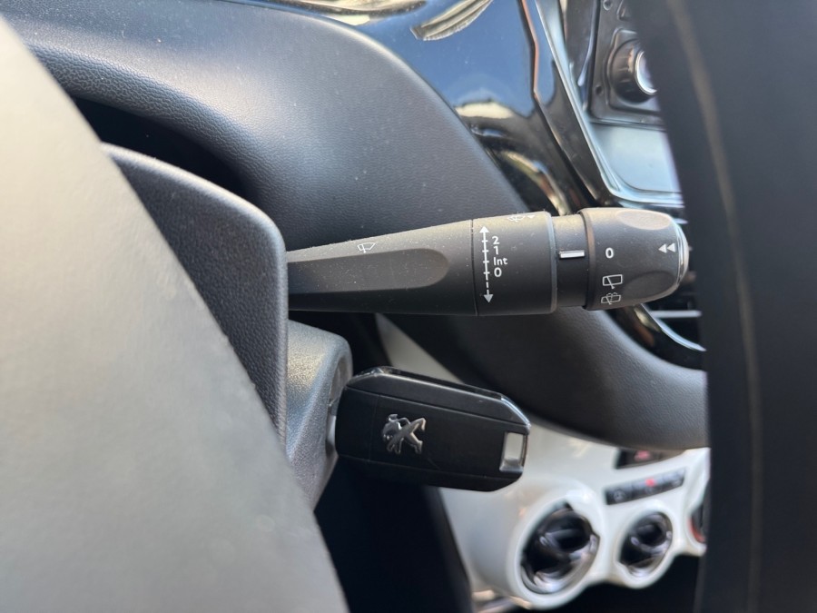 PEUGEOT d'occasion 208 1 VTI 68 PURETECH LIKE de 2016 Montreuil (93)﻿