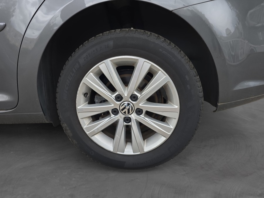 VOLKSWAGEN d'occasion TOURAN 1.6 TDI 105ch BlueMotion Technology FAP