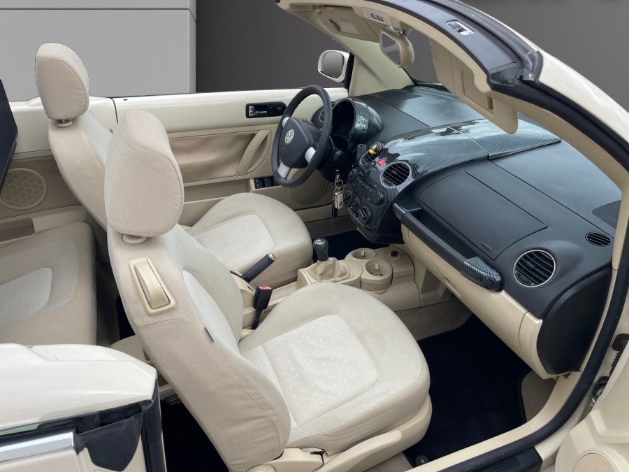 VOLKSWAGEN d'occasion NEW BEETLE 1.6 102ch Carat de 2007 La Flèche