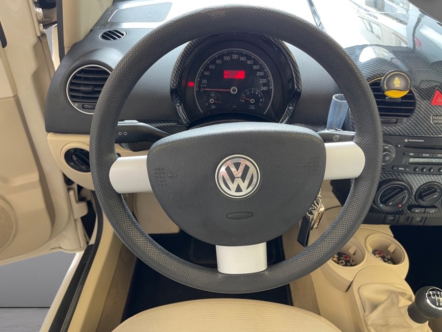 VOLKSWAGEN d'occasion NEW BEETLE 1.6 102ch Carat de 2007 La Flèche