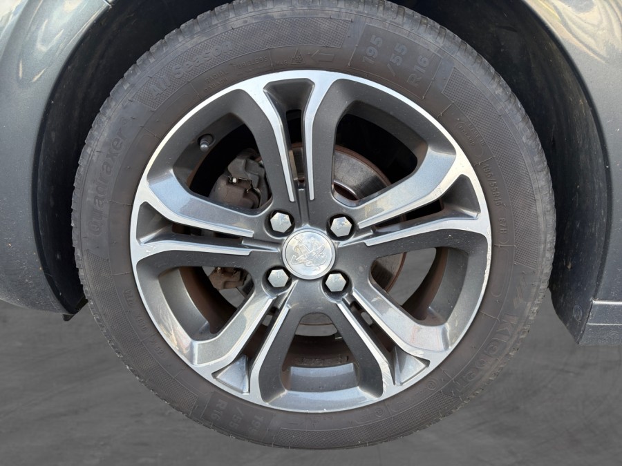 PEUGEOT d'occasion 208 1.6 VTI 120 ALLURE de 2015 Genevois (74)﻿