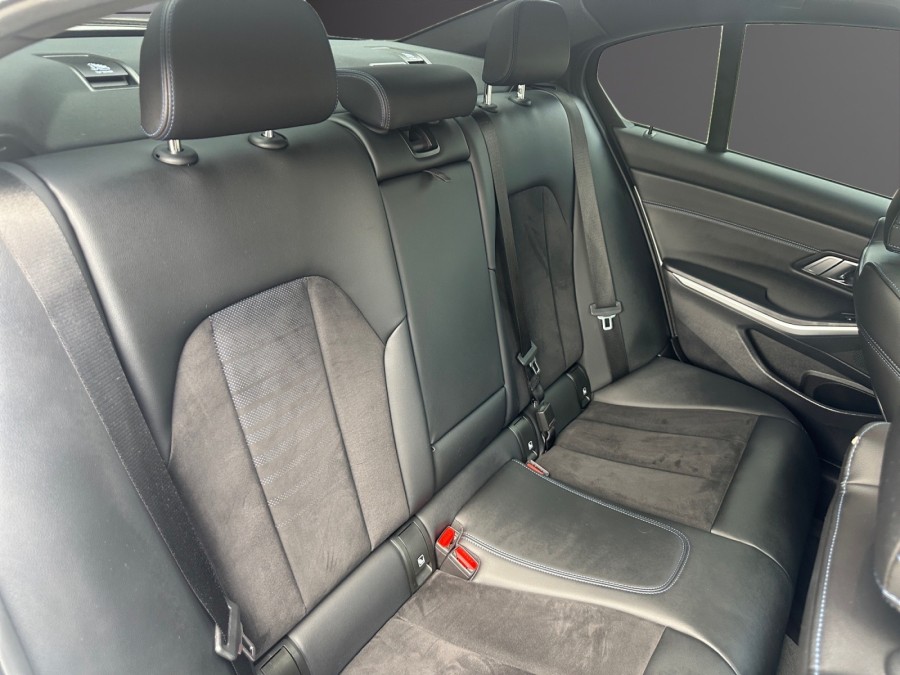 BMW d'occasion SERIE 3 330eA 292ch M Sport de 2023 Vernon (27)﻿