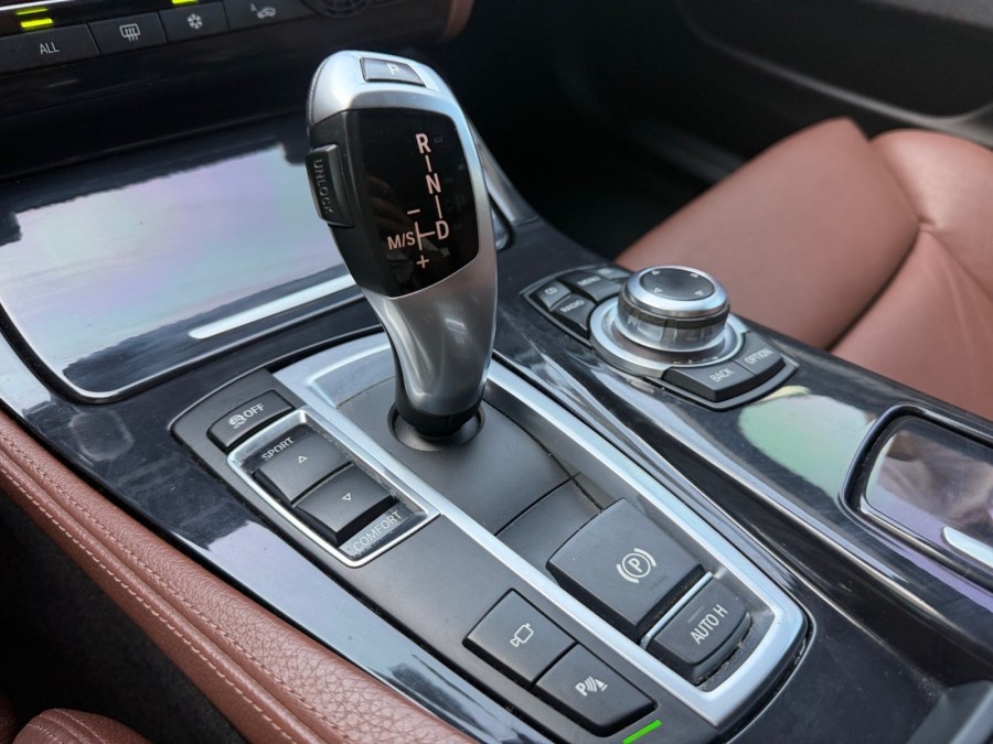 BMW d'occasion SERIE 5 530dA 258ch Excellis de 2012 Salon de Provence