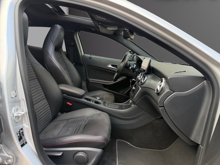 MERCEDES d'occasion GLA 220 CDI 4MATIC EDITION 1 AUTO de 2015 Le
