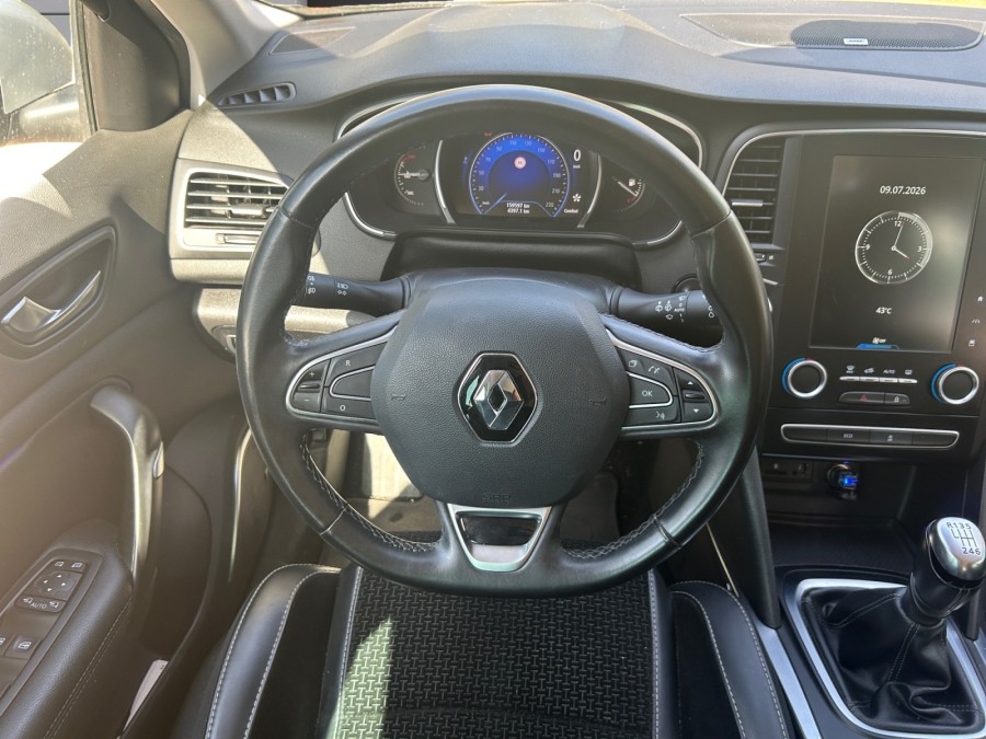 RENAULT d'occasion MEGANE TCE 130 LIMITED de 2017 Nord Isère (38)﻿
