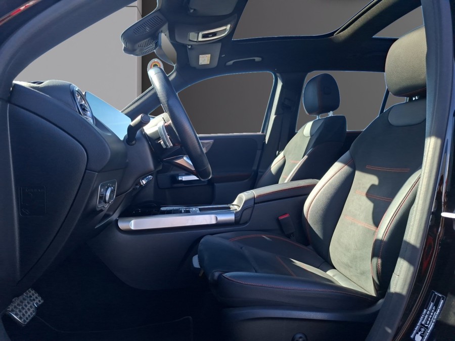 MERCEDES d'occasion GLB 220 D 4MATIC AMG LINE AUTO de 2024 Montreuil