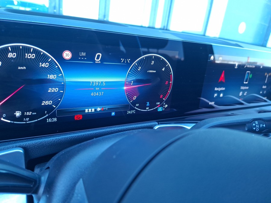 MERCEDES d'occasion GLB 220 D 4MATIC AMG LINE AUTO de 2024 Montreuil
