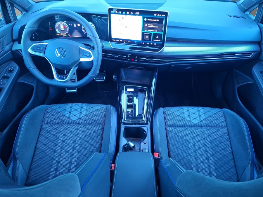 VOLKSWAGEN d'occasion GOLF 1.5 eTSI de 2025 Montreuil (93)﻿