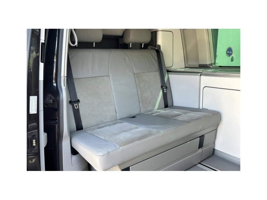 VOLKSWAGEN d'occasion TRANSPORTER CARAVELLE 2.0 BITDI 180 CONFORTLINE