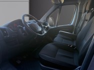 PEUGEOT d'occasion BOXER 2.2 BLUE HDI 140 VITRE 335 L3H2 HANDICAP de