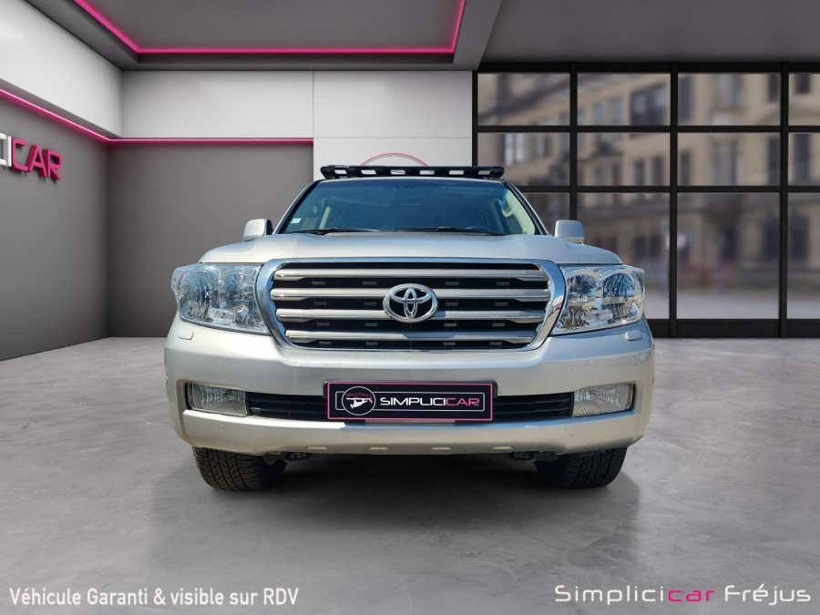 TOYOTA d'occasion LANDCRUISER SW 4.5 V8 D-4D 286CH 7PL de 2011 Frejus