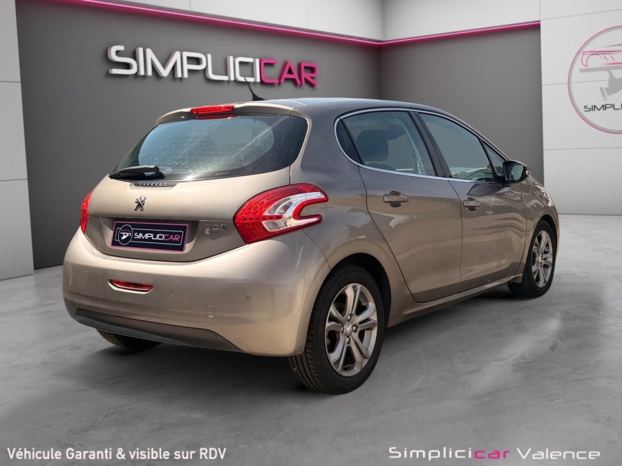 PEUGEOT d'occasion 208 1.6 e-HDi FAP Allure ETG6  5p de 2014 Valence