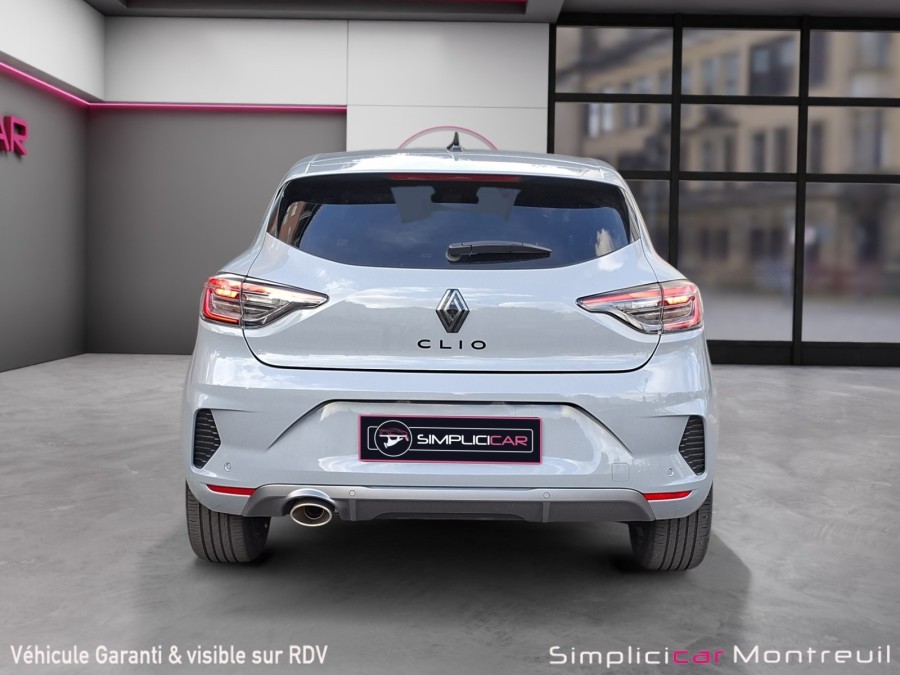RENAULT d'occasion CLIO V 1 TCE 90 ESPRIT ALPINE de 2025 Montreuil