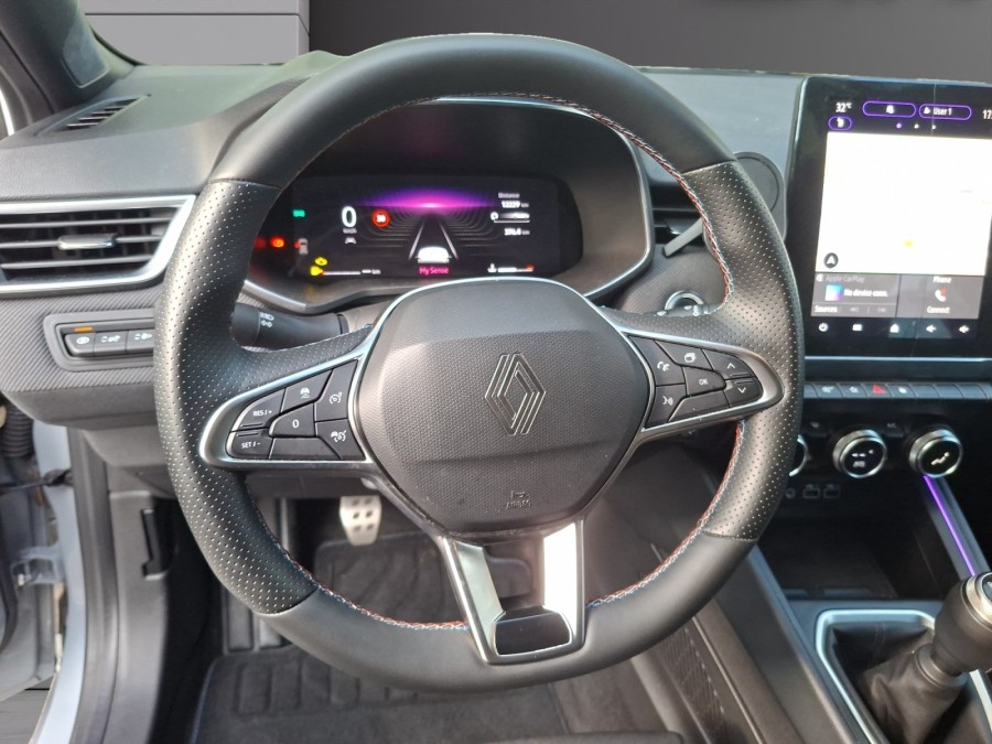RENAULT d'occasion CLIO V 1 TCE 90 ESPRIT ALPINE de 2025 Montreuil