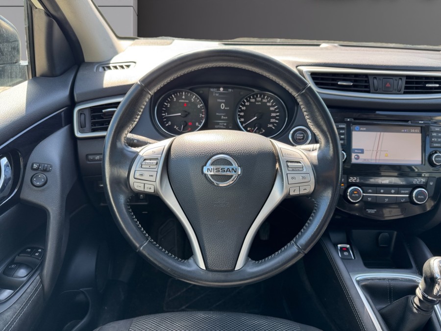 NISSAN d'occasion QASHQAI 1.2 DIG-T 115 N-CONNECTA de 2016 Orleans