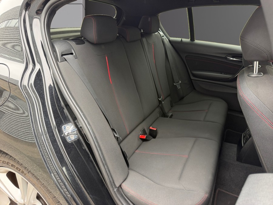 BMW d'occasion 118 2 D 143 PREMIERE de 2013 Vannes (56)﻿