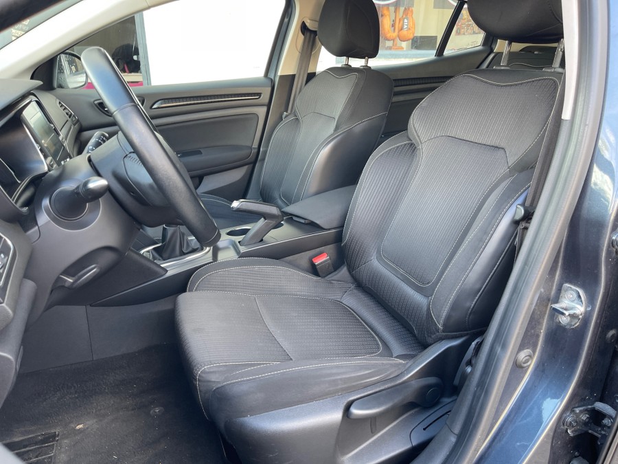 RENAULT d'occasion MEGANE 1.5 dCi 110ch energy Zen de 2016 La Flèche