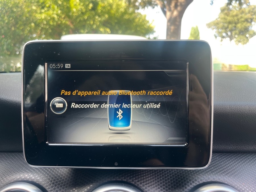 MERCEDES d'occasion A 160 INTUITION de 2016 Salon de Provence (13)﻿