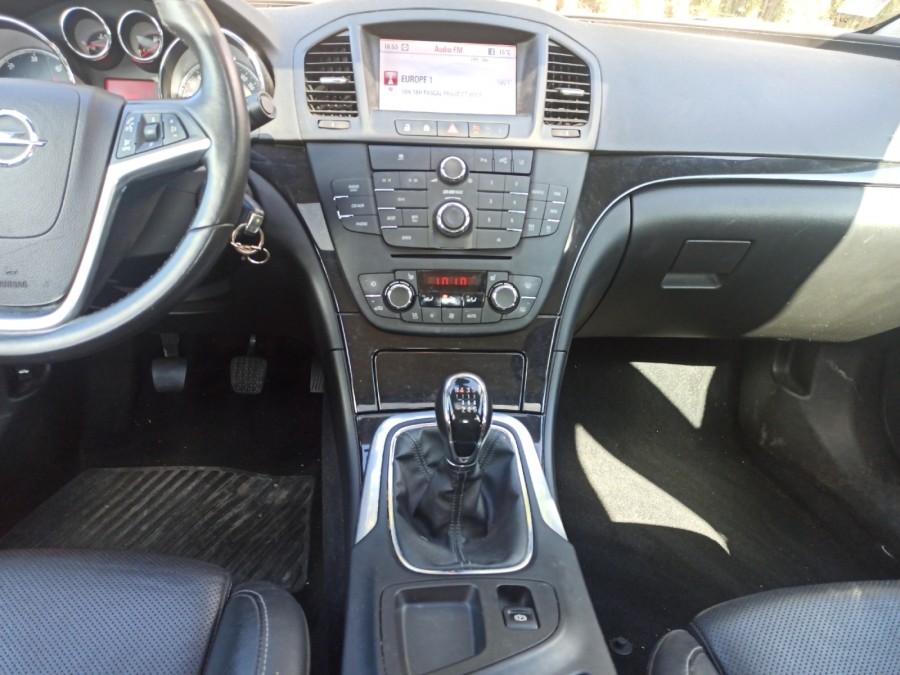OPEL d'occasion INSIGNIA 2.0 CDTI 160 COSMO PACK de 2010 Brest (29)﻿