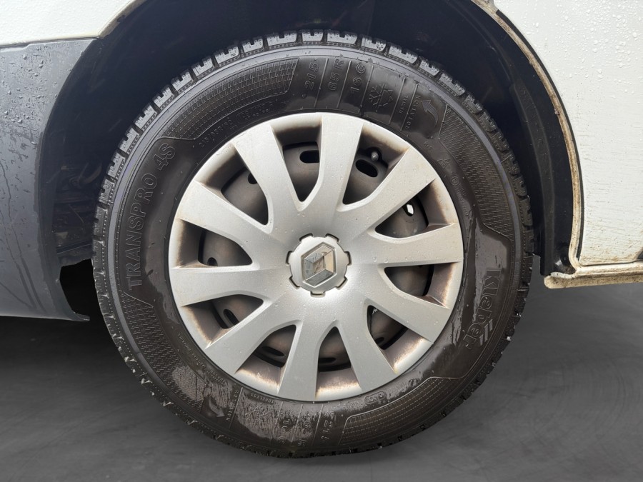 RENAULT d'occasion TRAFIC L1H1 1200 KG DCI 145 ENERGY EDC CONFORT de