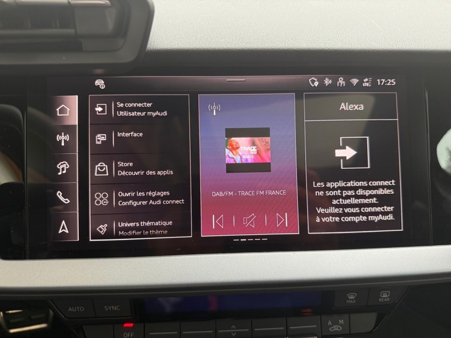 AUDI d'occasion A3 35 TDI 150ch S line S tronic 7 de 2024 Le Raincy