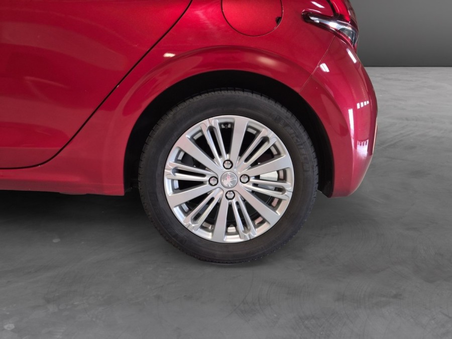 PEUGEOT d'occasion 208 AFFAIRE 1.2 PURE TECH 82 PREMIUM de 2019