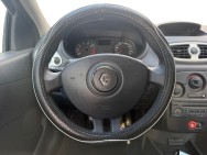 RENAULT d'occasion CLIO 1.2 16v 75ch Authentique 5p de 2009 Méry Sur