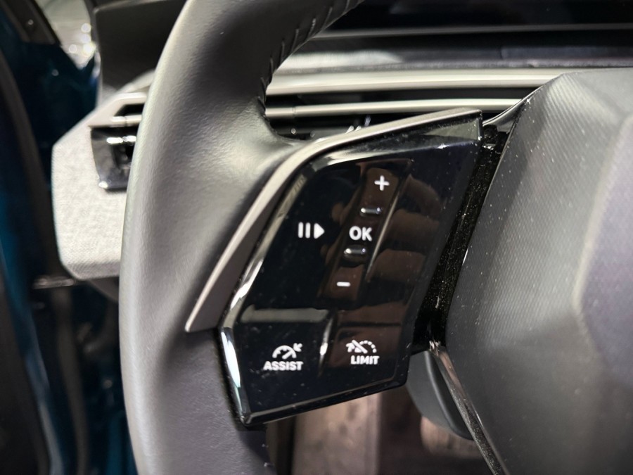 PEUGEOT d'occasion 3008 III 1.2 HYBRID 136ch ALLURE E-DCS de 2024