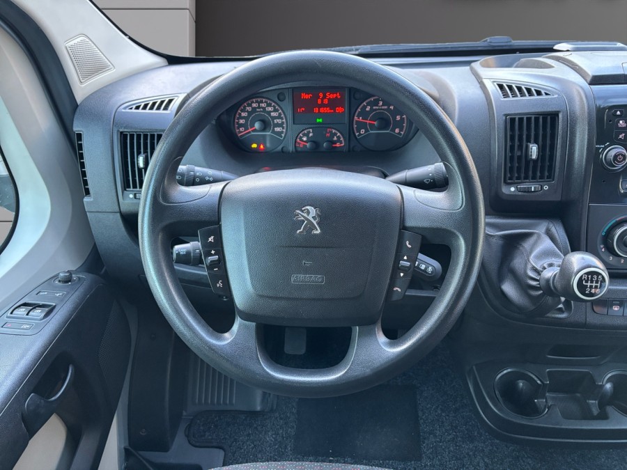 PEUGEOT d'occasion BOXER 2 BLUE HDI 130 COMBI ACTIVE 333 L2H2 de 2018