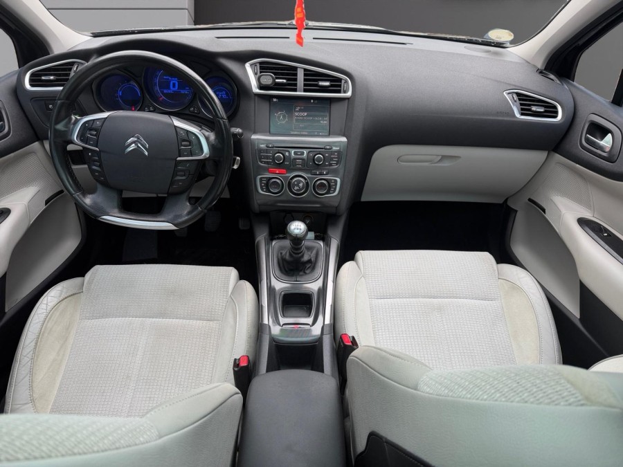 CITROEN d'occasion C4 II 1.6 HDI 110 FAP exclusive de 2011 Nord Isère