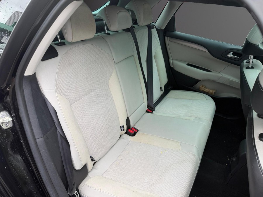 CITROEN d'occasion C4 II 1.6 HDI 110 FAP exclusive de 2011 Nord Isère