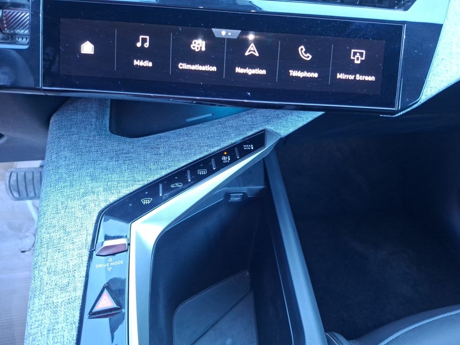 PEUGEOT d'occasion 3008 Hybrid 136 de 2025 Montreuil (93)﻿