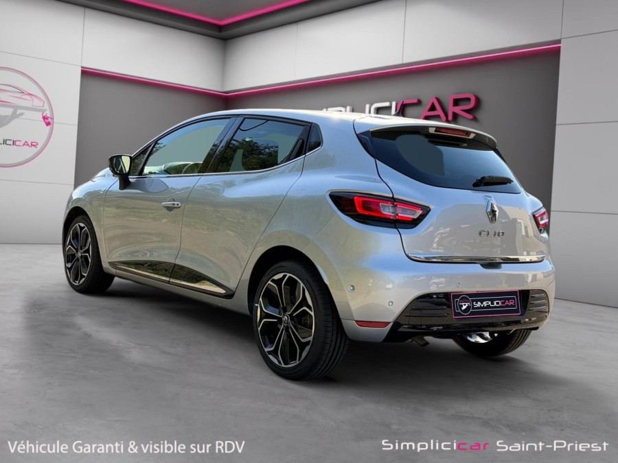 RENAULT d'occasion CLIO 1.2 TCe 120ch energy Limited 5p de 2018 Lyon