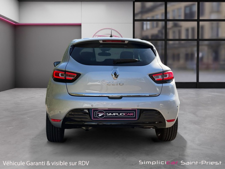 RENAULT d'occasion CLIO 1.2 TCe 120ch energy Limited 5p de 2018 Lyon