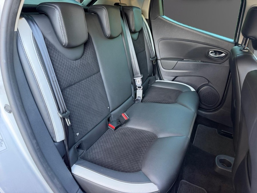 RENAULT d'occasion CLIO 1.2 TCe 120ch energy Limited 5p de 2018 Lyon