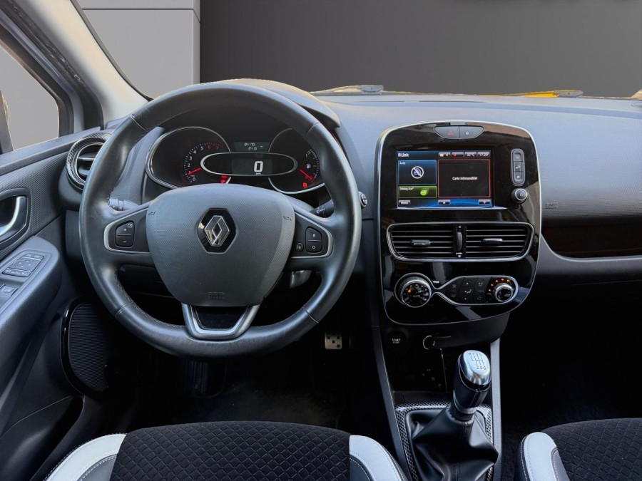 RENAULT d'occasion CLIO 1.2 TCe 120ch energy Limited 5p de 2018 Lyon