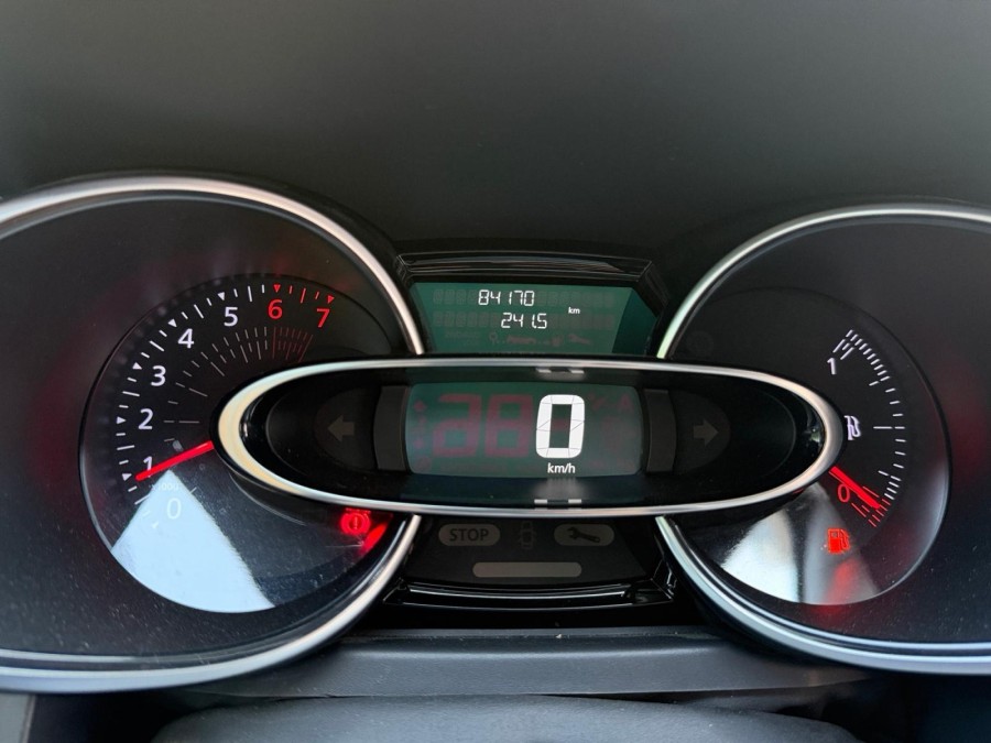 RENAULT d'occasion CLIO 1.2 TCe 120ch energy Limited 5p de 2018 Lyon
