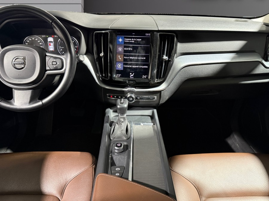 VOLVO d'occasion XC60 2 D4 190 AWD Momentum AUTO de 2017 Meximeux