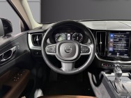 VOLVO d'occasion XC60 2 D4 190 AWD Momentum AUTO de 2017 Meximeux