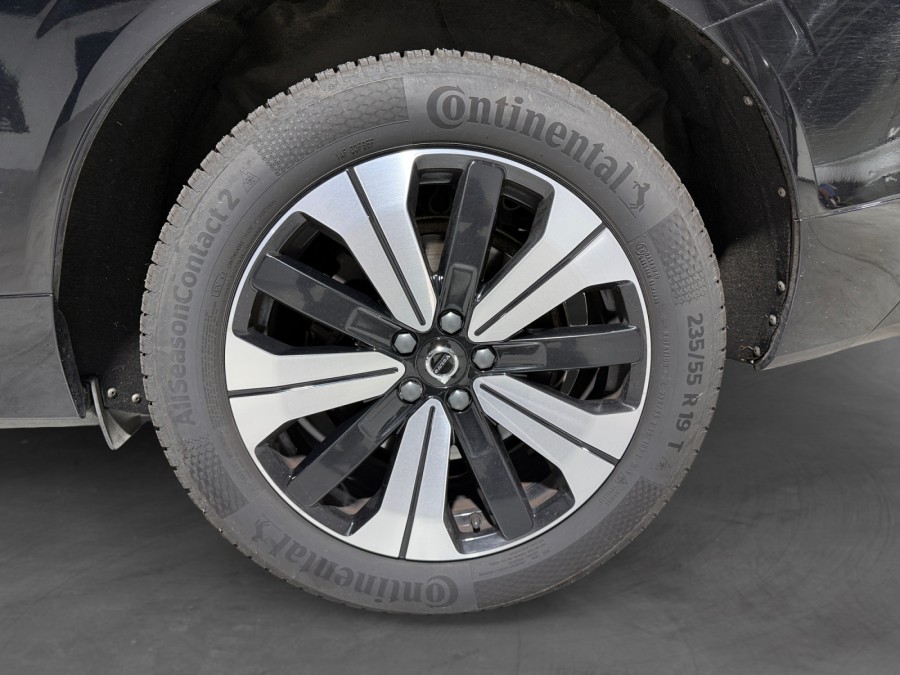 VOLVO d'occasion XC60 2 D4 190 AWD Momentum AUTO de 2017 Meximeux