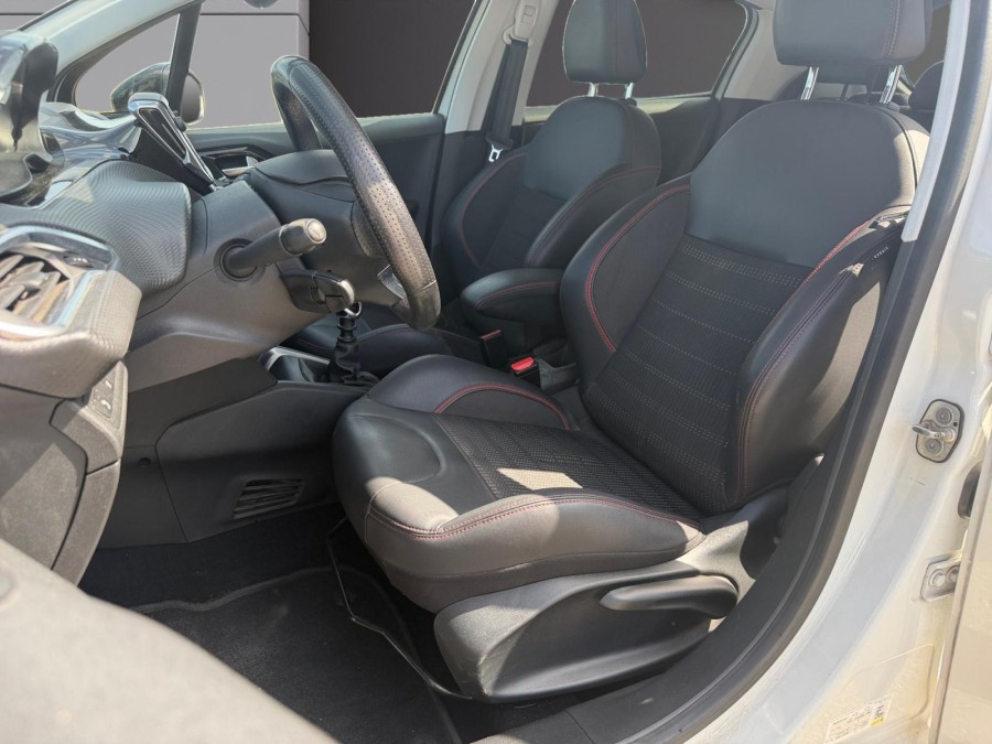 PEUGEOT d'occasion 208 1.2 PURE TECH 110 ALLURE de 2019 Nord Isère