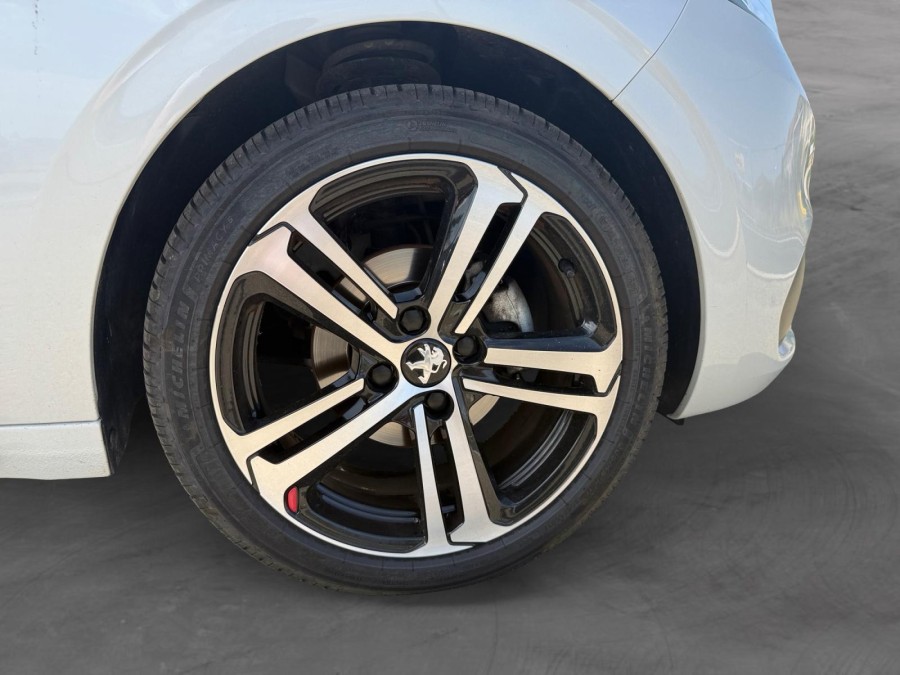 PEUGEOT d'occasion 208 1.2 PURE TECH 110 ALLURE de 2019 Nord Isère