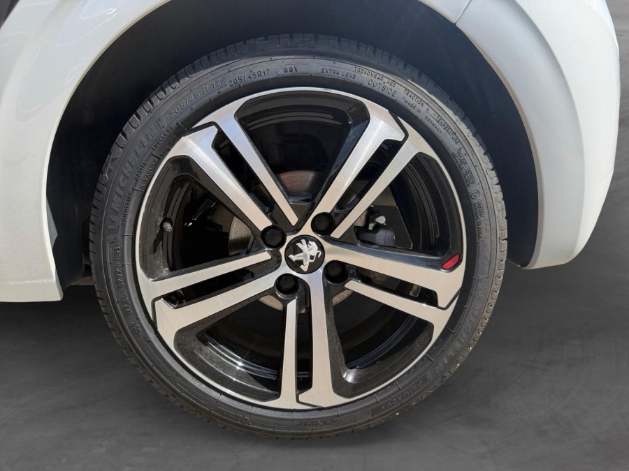 PEUGEOT d'occasion 208 1.2 PURE TECH 110 ALLURE de 2019 Nord Isère