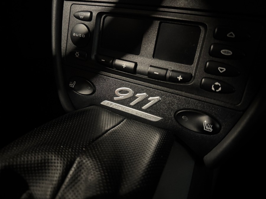 PORSCHE d'occasion 911 TYPE 996 40 ANS de 2004 Pau (64)﻿