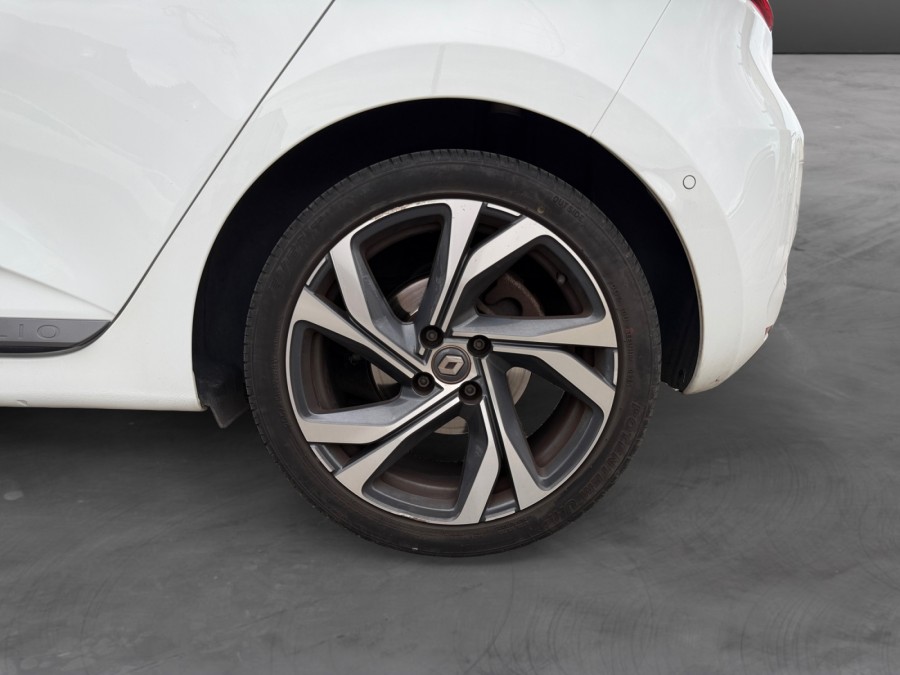 RENAULT d'occasion CLIO 1.3 TCe 130ch FAP RS Line EDC de 2020 Toulon