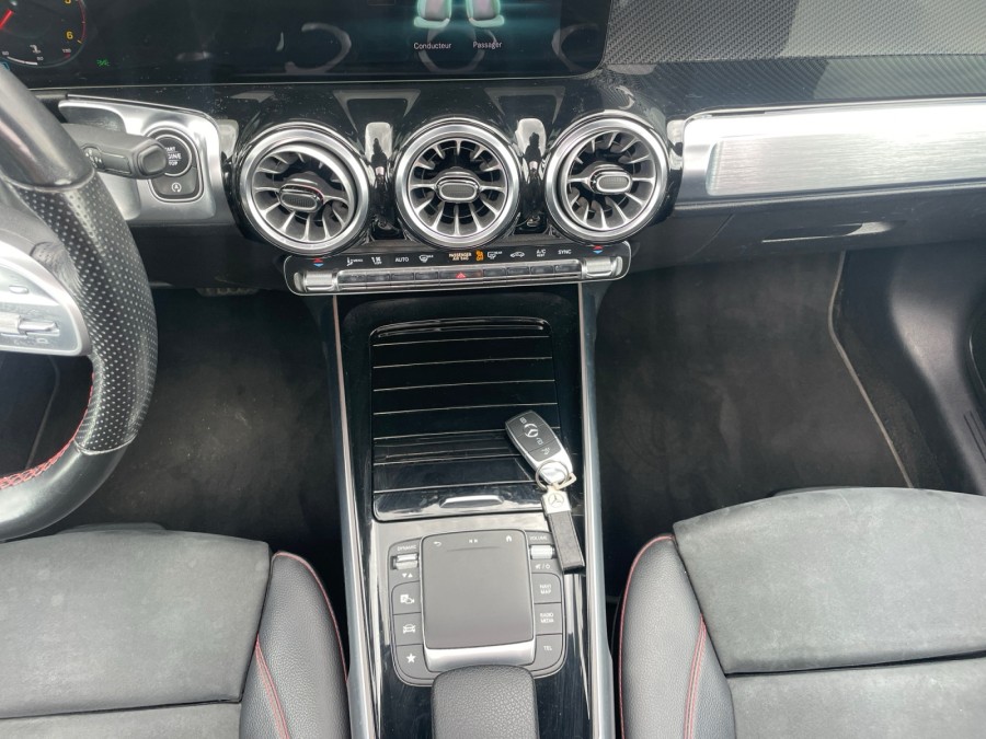MERCEDES d'occasion CLASSE GLB 220 D 2.0 AMG LINE BA 4 MATIC de 2021